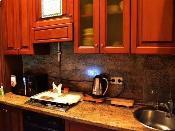 Üç Kişilik Oda, Ortak Banyo