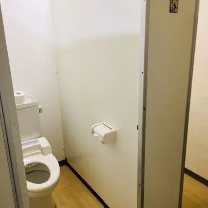 Ortak Ranzalı Oda, Sadece kadınlar için