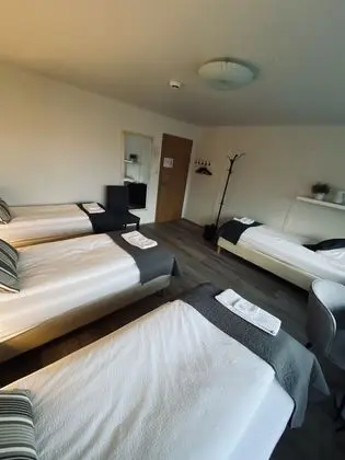 Economy Dört Kişilik Oda, Ortak Banyo (103)