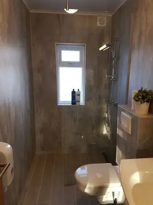 Economy Dört Kişilik Oda, Ortak Banyo (103)