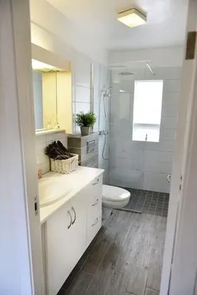 Economy Dört Kişilik Oda, Ortak Banyo (103)