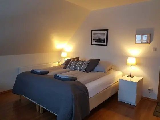 Tek Büyük Yataklı Oda, Ortak Banyo