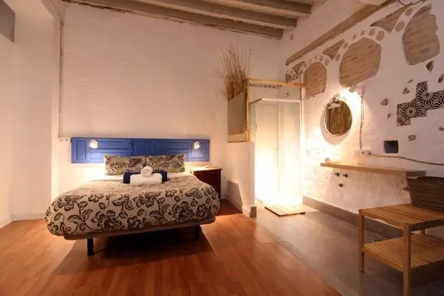 Basic Tek Büyük veya İki Ayrı Yataklı Oda (3)