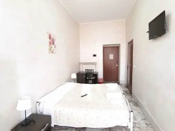 Üç Kişilik Oda
