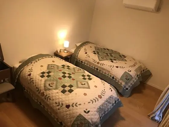 Deluxe İki Ayrı Yataklı Oda, Ortak Banyo (with Double Deck Bed)