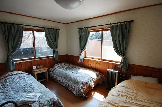 Deluxe İki Ayrı Yataklı Oda, Ortak Banyo (with Extra bed)