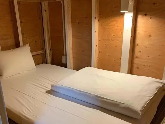 Ortak Ranzalı Oda, Sadece erkekler için
