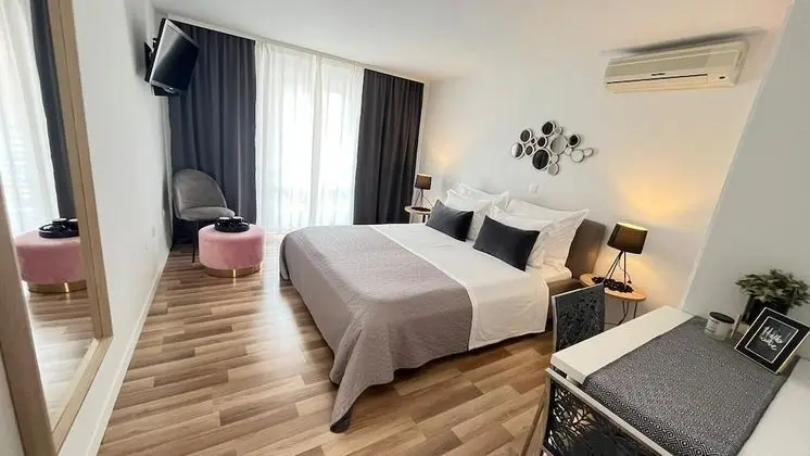 Tek Büyük Yataklı Oda, Balkon