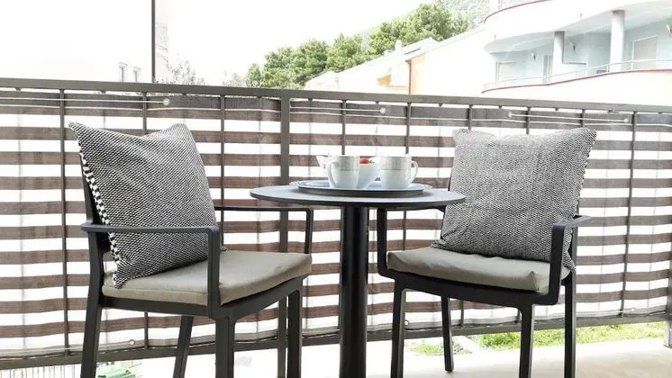 Tek Büyük Yataklı Oda, Balkon