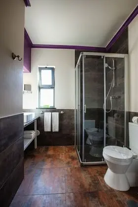 Tek Büyük veya İki Ayrı Yataklı Oda, Şehir Manzaralı