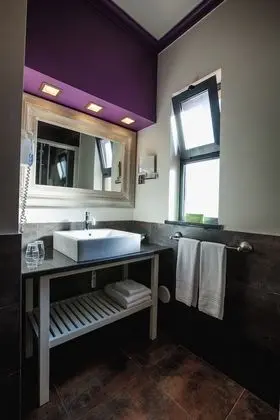 Tek Büyük veya İki Ayrı Yataklı Oda, Şehir Manzaralı