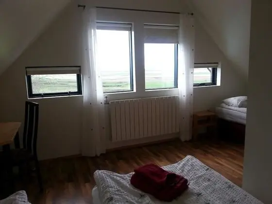 Üç Kişilik Oda, Ortak Banyo
