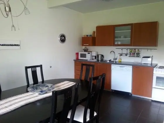 Üç Kişilik Oda, Ortak Banyo