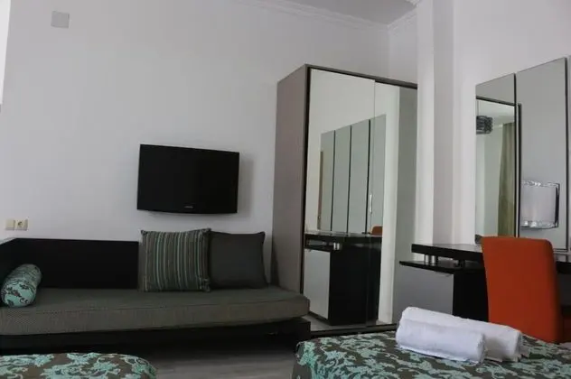 Standard Üç Kişilik Oda, Balkon