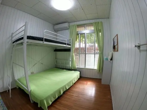 Üç Kişilik Oda
