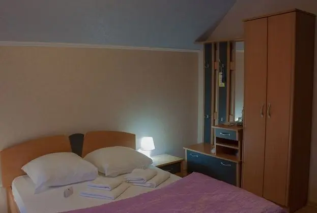 Economy Tek Büyük Yataklı Oda, Ortak Banyo