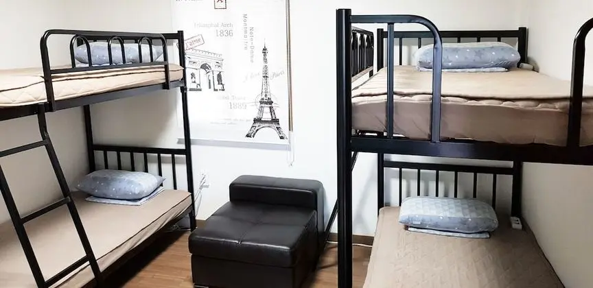 Ortak Ranzalı Oda (4 person)