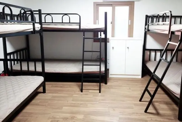 Ortak Ranzalı Oda (6 person - A)
