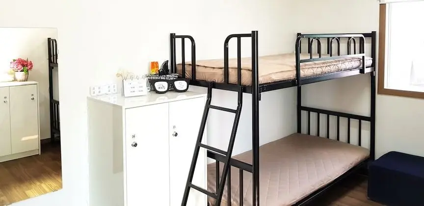 Ortak Ranzalı Oda (6 person - B)