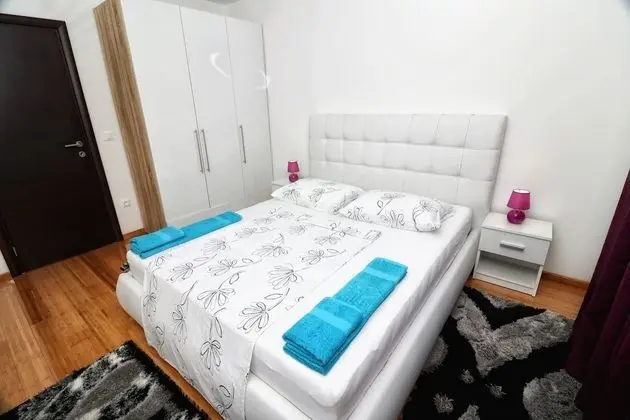 Superior Apart Daire, Zemin Kat