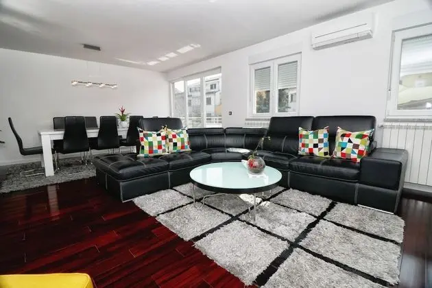 Superior Apart Daire, Zemin Kat