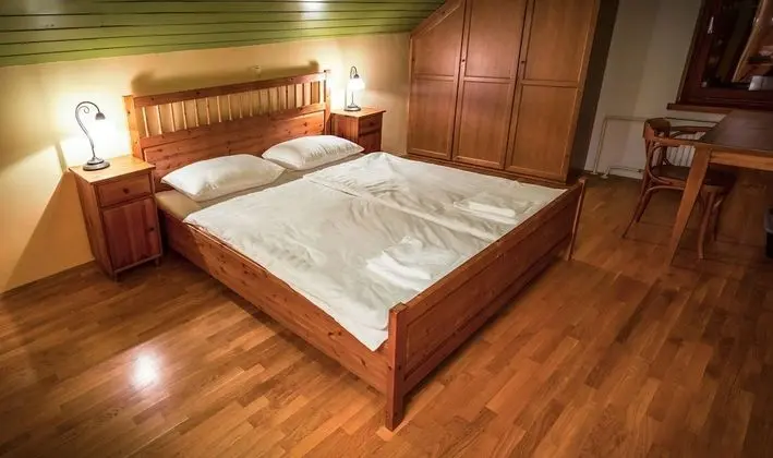 Tek Büyük Yataklı Oda