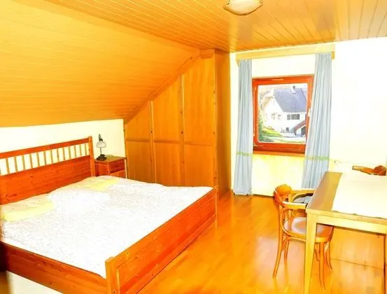 Tek Büyük Yataklı Oda