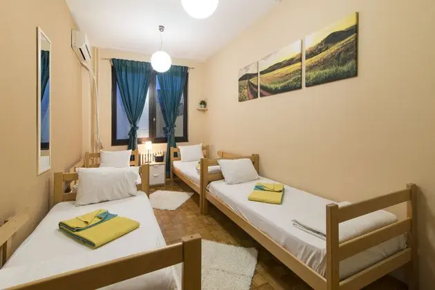Dörtlü With Shared Bathroom