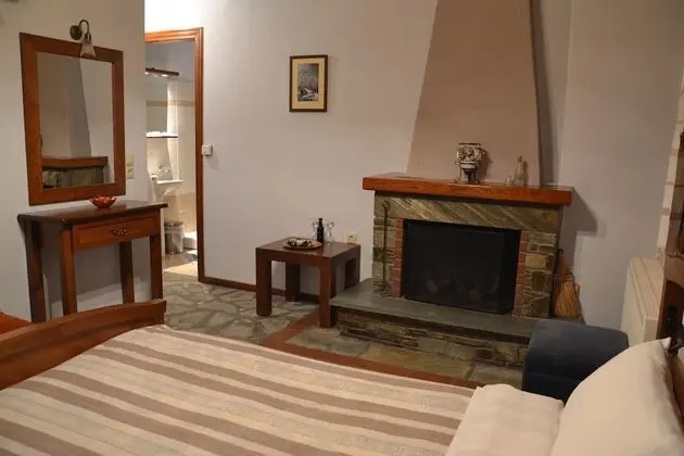 Traditional Tek Büyük Yataklı Oda