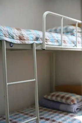 Ortak Ranzalı Oda, Sadece erkekler için, Ek Bina (4 person)