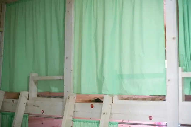 Ortak Ranzalı Oda, Sadece kadınlar için (Single Capsule)