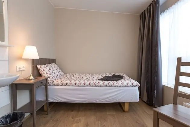 Standard Tek Büyük veya İki Ayrı Yataklı Oda, Ortak Banyo