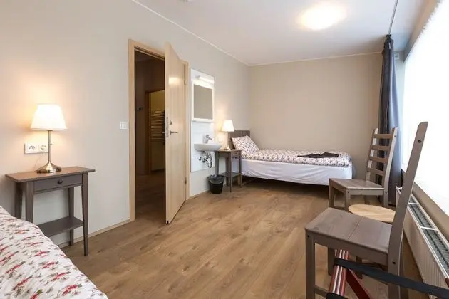 Standard Tek Büyük veya İki Ayrı Yataklı Oda, Ortak Banyo
