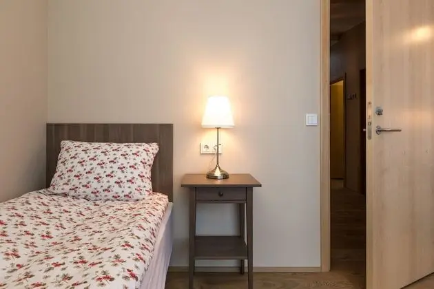 Standard Tek Büyük veya İki Ayrı Yataklı Oda, Ortak Banyo