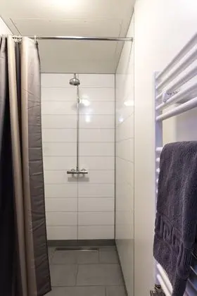 Standard Tek Büyük veya İki Ayrı Yataklı Oda, Ortak Banyo