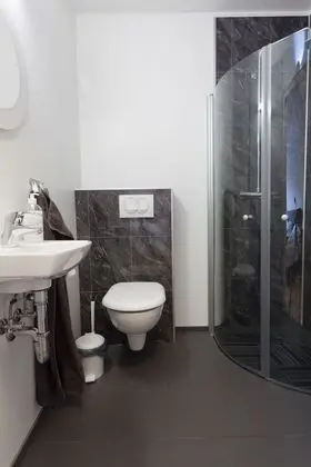 Standard Tek Büyük veya İki Ayrı Yataklı Oda, Özel Banyo