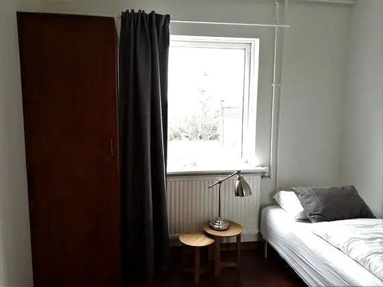 Tek Kişilik Oda, Ortak Banyo