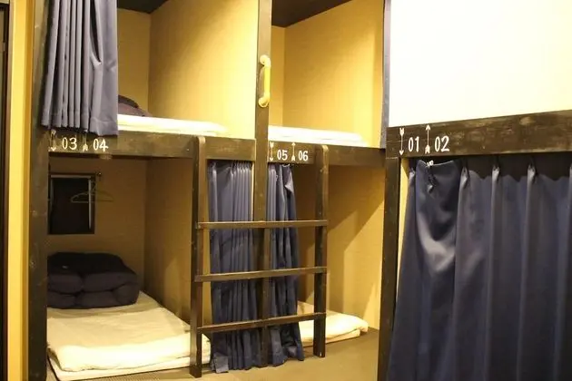 Ortak Ranzalı Oda, Sadece kadınlar için