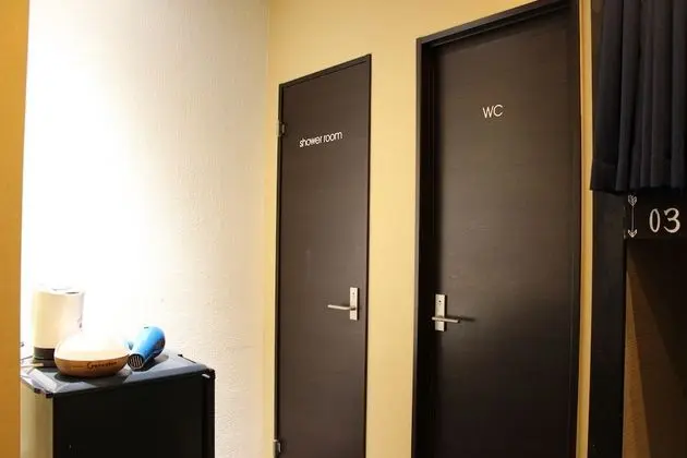 Ortak Ranzalı Oda, Sadece kadınlar için