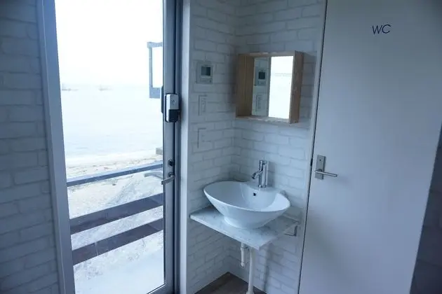 Ortak Ranzalı Oda, Sadece kadınlar için