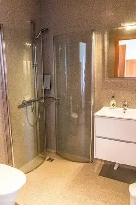 Tek Büyük Yataklı Oda, 2 Tek Kişilik Yatak, Sigara İçilmez