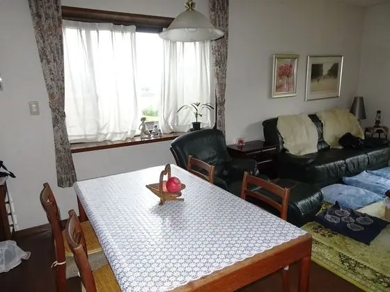 Ortak Ranzalı Oda, Sadece kadınlar için (2)