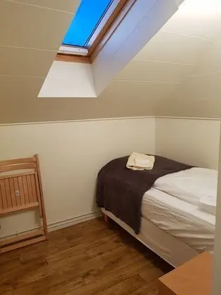 Tek Kişilik Oda, Ortak Banyo