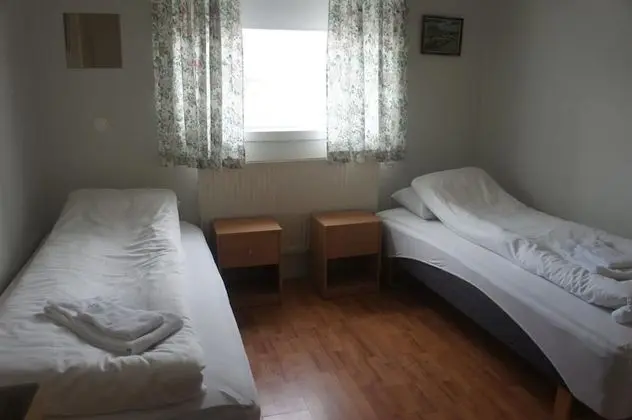 Üç Kişilik Oda, Ortak Banyo