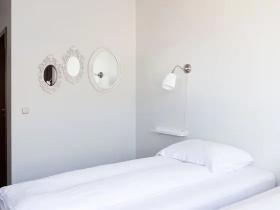 Tek Büyük veya İki Ayrı Yataklı Oda