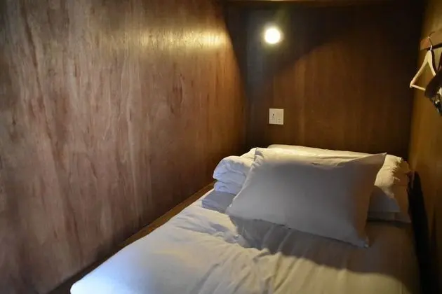 Ortak Ranzalı Oda, Karma Ranzalı Oda