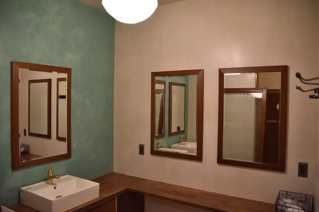 Ortak Ranzalı Oda, Karma Ranzalı Oda