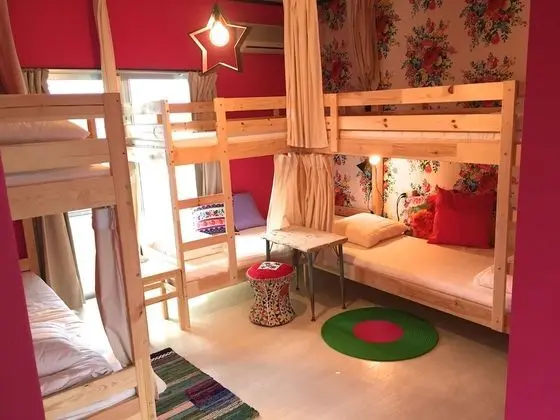 Ortak Ranzalı Oda, Sadece kadınlar için (Shared Bunk Bed)