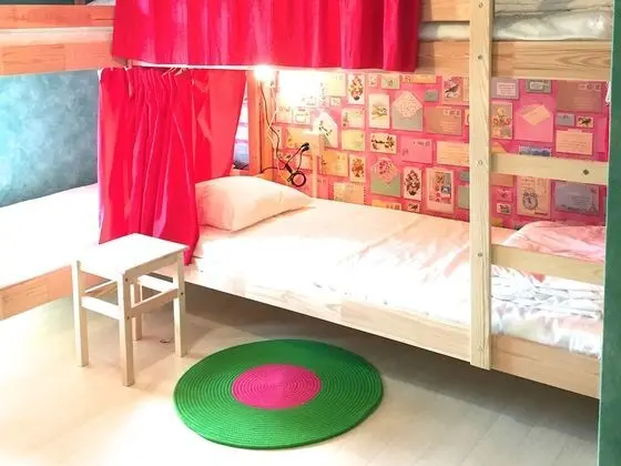 Ortak Ranzalı Oda, Sadece kadınlar için (Shared Bunk Bed)