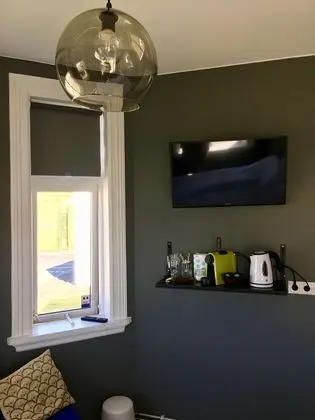 Tek Büyük Yataklı Oda, Ortak Banyo (1)